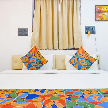 פונה Fabhotel Atithi Regency מראה חיצוני תמונה
