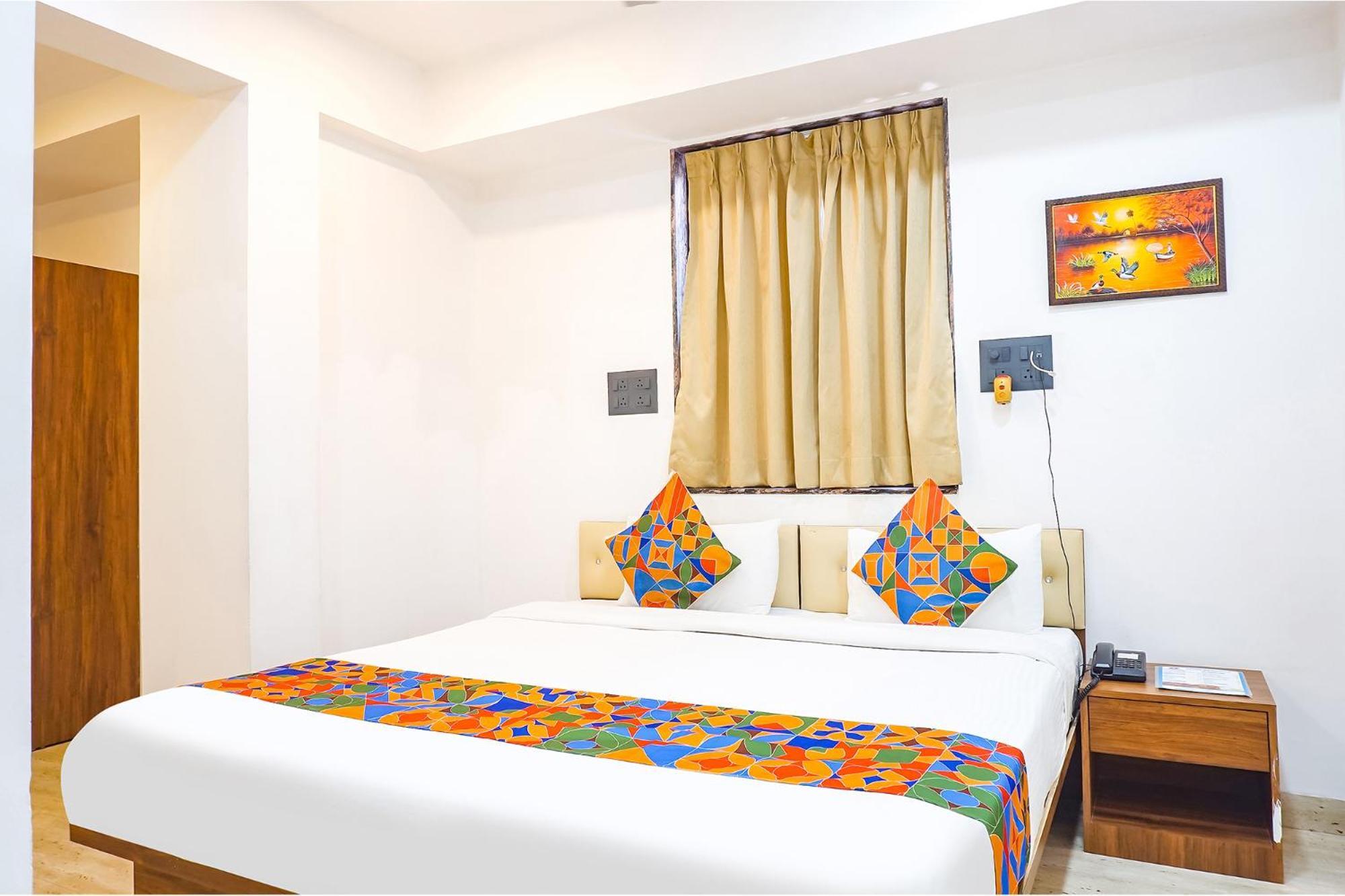 פונה Fabhotel Atithi Regency מראה חיצוני תמונה