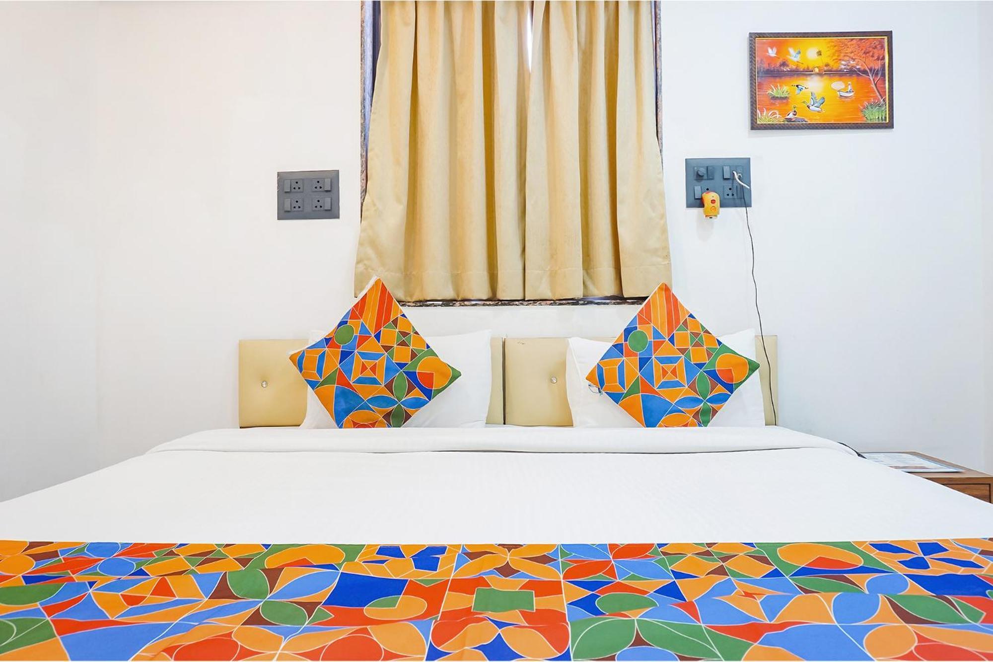 פונה Fabhotel Atithi Regency מראה חיצוני תמונה
