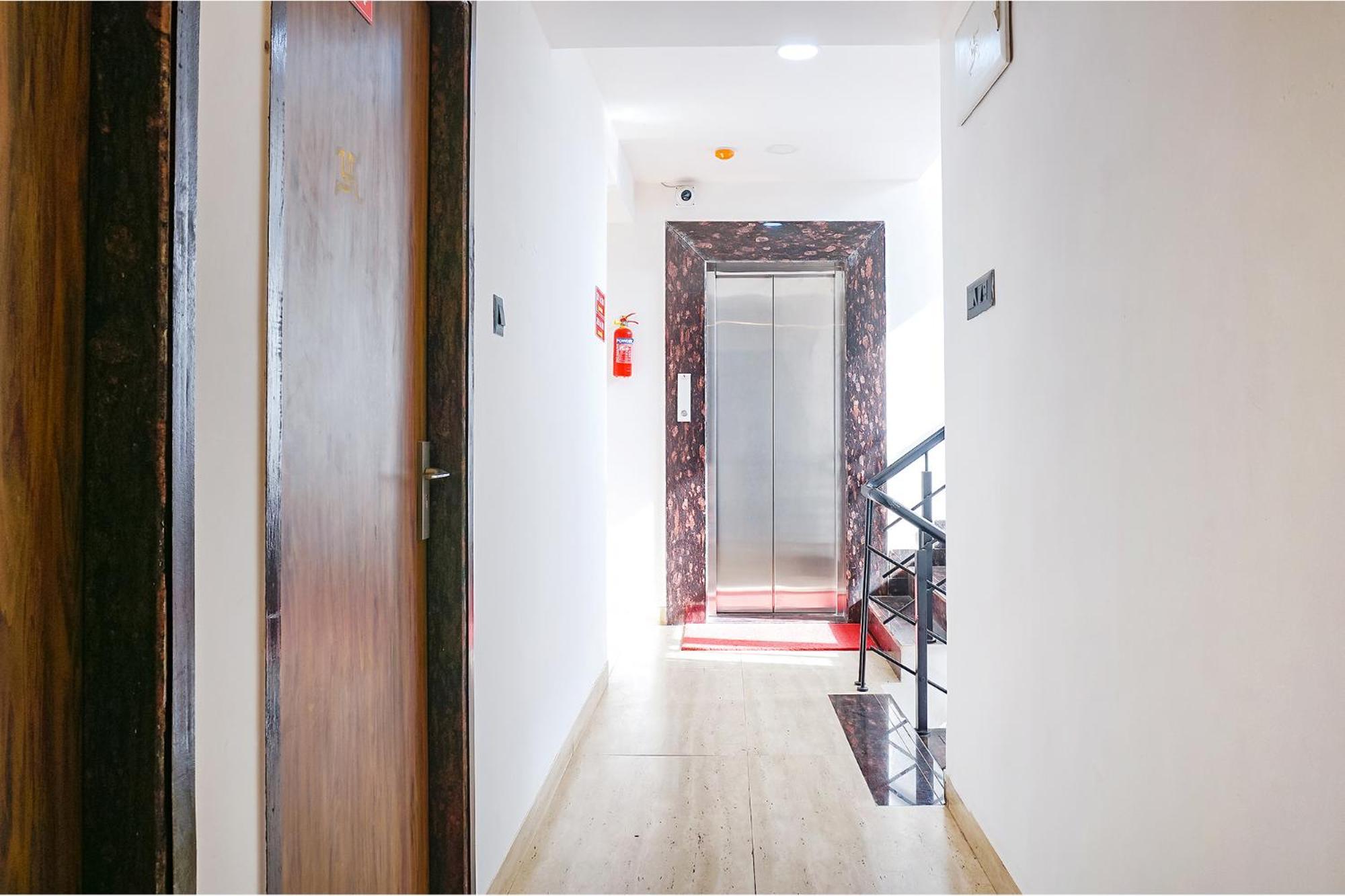 פונה Fabhotel Atithi Regency מראה חיצוני תמונה