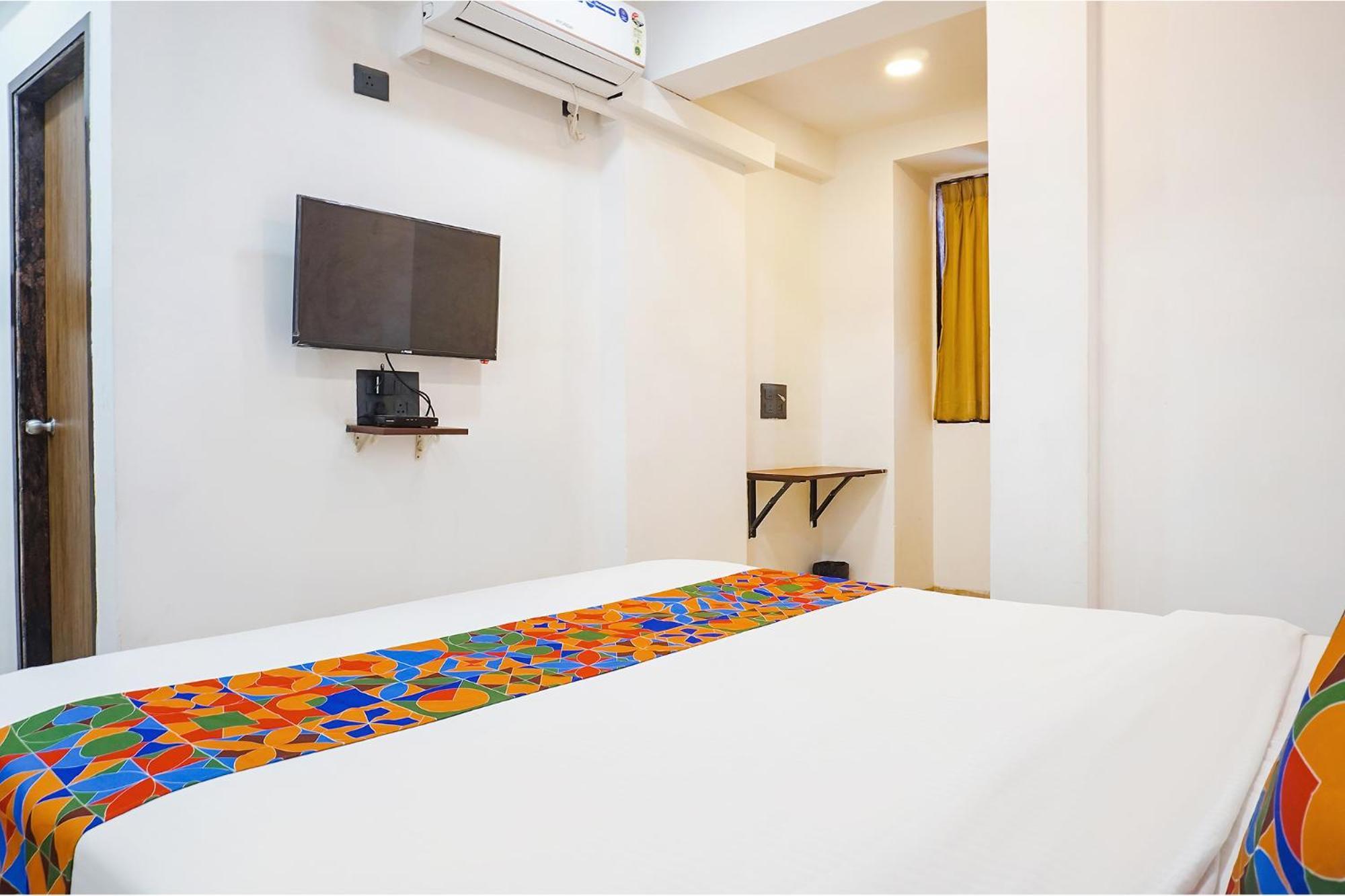 פונה Fabhotel Atithi Regency מראה חיצוני תמונה